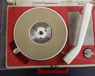 Vintage Child's General Electric Record Player