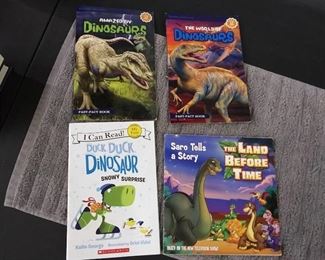 Books - 1 Bag & 16 Children Books