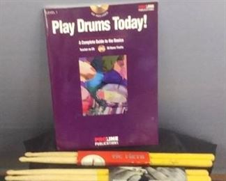 Play Drums Today Guide Book No CD , 2 Sets Of Drum Sticks