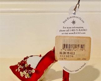RARE CHRISTOPHER RADKO HOLIDAY HO SHOE RED HIGH HEEL GLASS ORNAMENT RETIRED
Only $75 plus taxWe 
