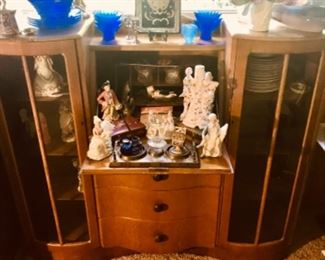 Antique inkwell, porcelains, desk/ display cabinet 