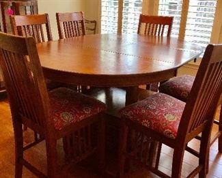BREAKFAST/DINING TABLE WITH PULL UP LEAF/6 CHAIRS