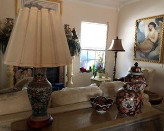 abetter view of the Asian Lamp with Japanese porcelains decorated in Hong Kong