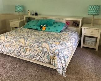 girls / teen Pottery Barn bedroom set + full mattress & bedding - platform bed with bookshelf , matching nightstands, dresser, desk & additional bookshelf