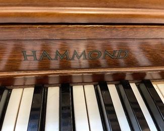 Hammond Piano