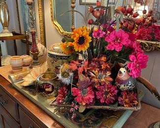 Wonderful floral, wood tray, jar