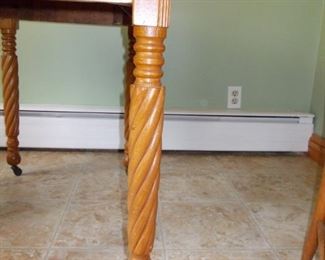 Oak table spiral legs