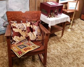 vintage rocker, pillows, side table, turn table