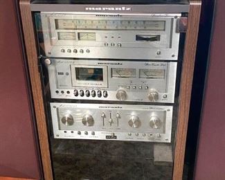 Marant :  Amp, Tuner, Cassette deck, Turn table,  Speakers, Case