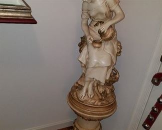 2 piece statue