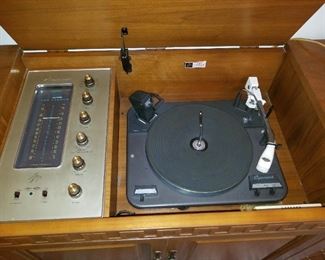 Vintage Fisher Model 690-A stereo cabinet with Gerard turntable, all works. Tubes!