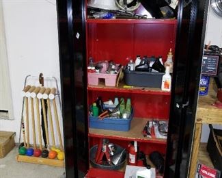 Craftsman standing tool cabinet