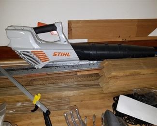 Stihl battery powered leaf blower