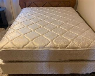 Queen size bed, Denver mattress and box spring