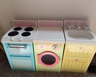 Child’s three-piece kitchen set