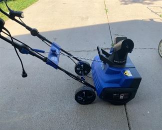 SnowJoe electric snowblower 