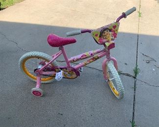 Girls bike with training wheels