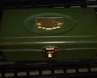 WTG green metal tool box