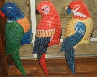 3 colorful parrots wall decorations