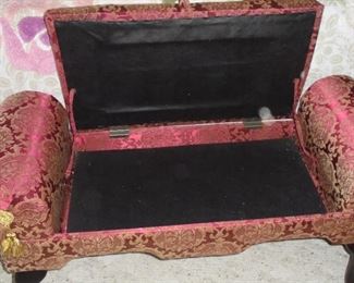 Red/pink/gold foot stool bed piece (open)