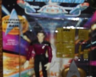 Star Trek Next Generation: Lieutenant Commander DATA