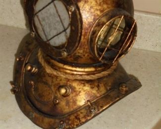 Small divers helmet
