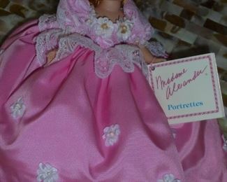 Madame Alexander Cinderella doll Portettes
