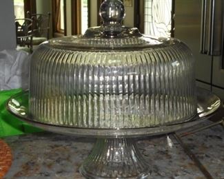 Glass pedestal cake plate w/dome 