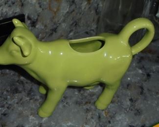Green milk cow creamer