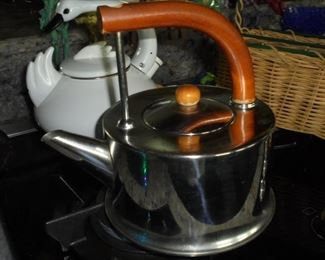 Wood handle aluminum tea kettle