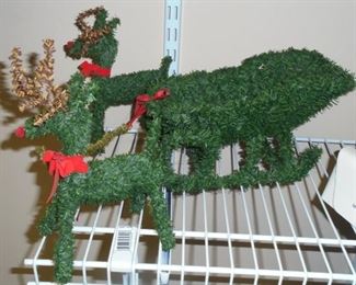Christmas grassy reindeer & sled