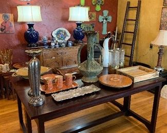 Henredon fold out trestle table/desk multi use and gorgeous!