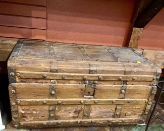 antique flat top trunk