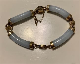 14k gold and jade bracelet 