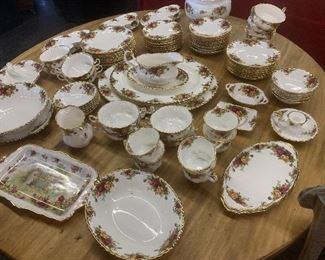 Royal Albert old Country Roses Bone China set 