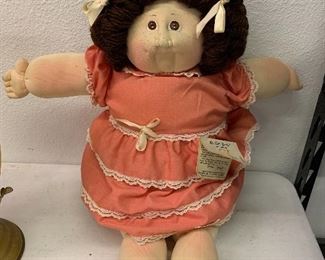 Vintage Xavier Roberts soft sculpture Cabbage patch little people doll with tags