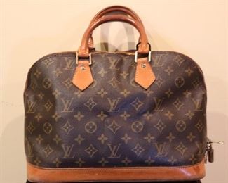 Louis Vuitton Traver Bag