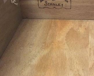 Stanley Mid Century Modern Dresser. 
