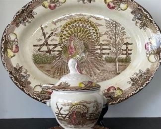 King Tom Hand Decorated Porcelain Serving Tray & Gravy Boat