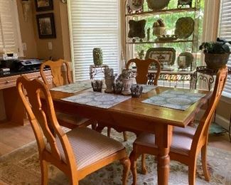 Lexington Pine Table with 4 chairs