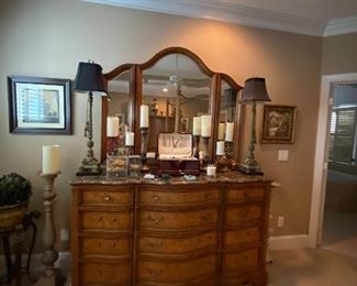 Thomasville dresser with mirror