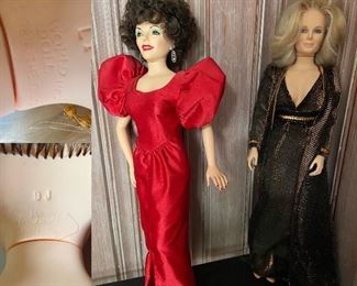 Linda Evans
Elizabeth Taylor 
World Dolls 1984