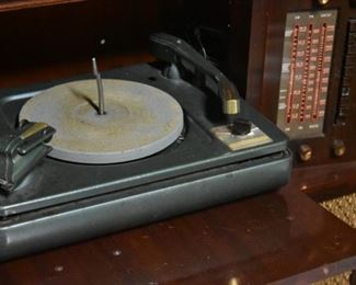 antique turntable and radio combo