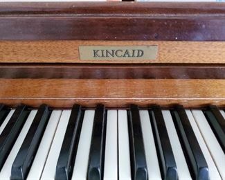 Kincaid Console piano
