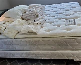 American Signature Bedford Superior Queen pillowtop mattress set