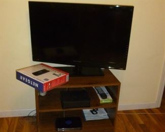 Anther TV..32" Vizio