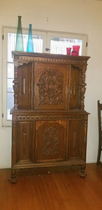 1920s Spanish Revival dinning room.set. Great shape  sold together or by piece