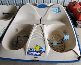Sun Dolphin 5 Seat Pedal Boat