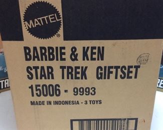 BARBIE & KEN STAR TREK GIFTSET, NEW
