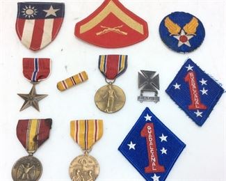U.S MILITARY AWARDS/PATCHES